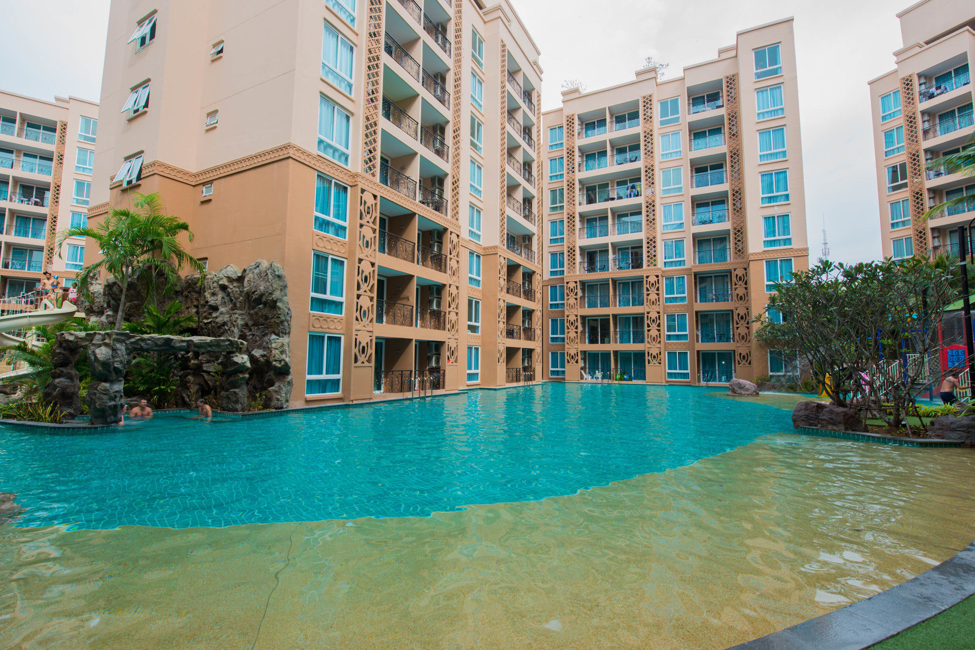 Atlantis Pattaya High Service Jomtien Exterior foto