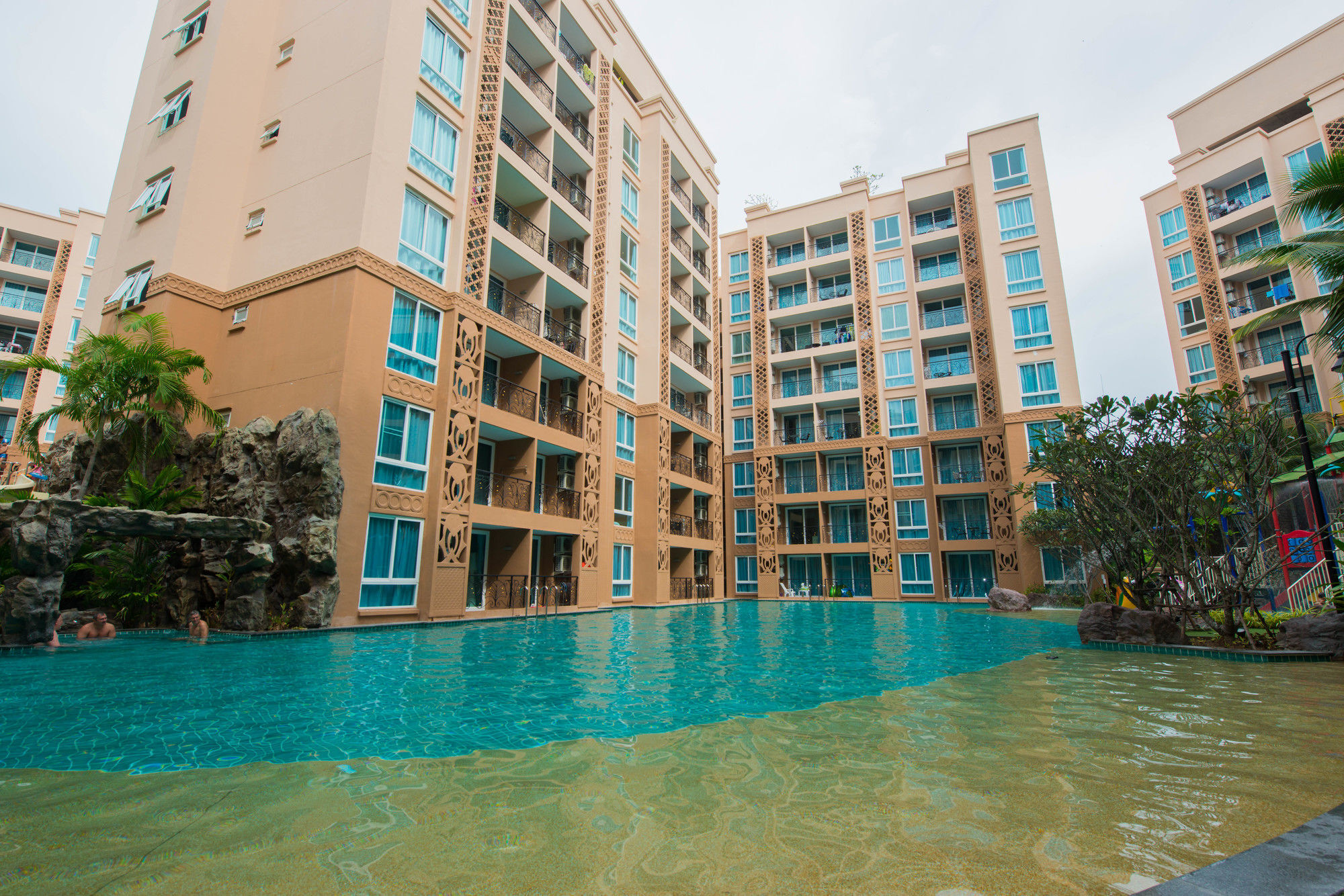Atlantis Pattaya High Service Jomtien Exterior foto